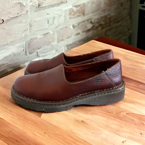 Born Shoes - Born Y2K/90's Chunky Sole Brown Leather Slip On Loafers Size 8.5